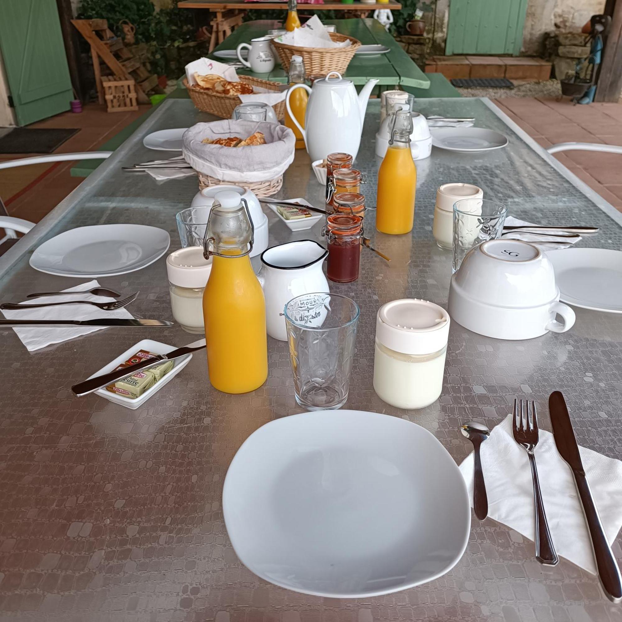 Bed and Breakfast Baladous Montgaillard-de-Salies Zewnętrze zdjęcie